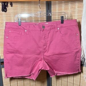 Seven7 Women's Pink Weekend Shorts w/ Frayed Hem